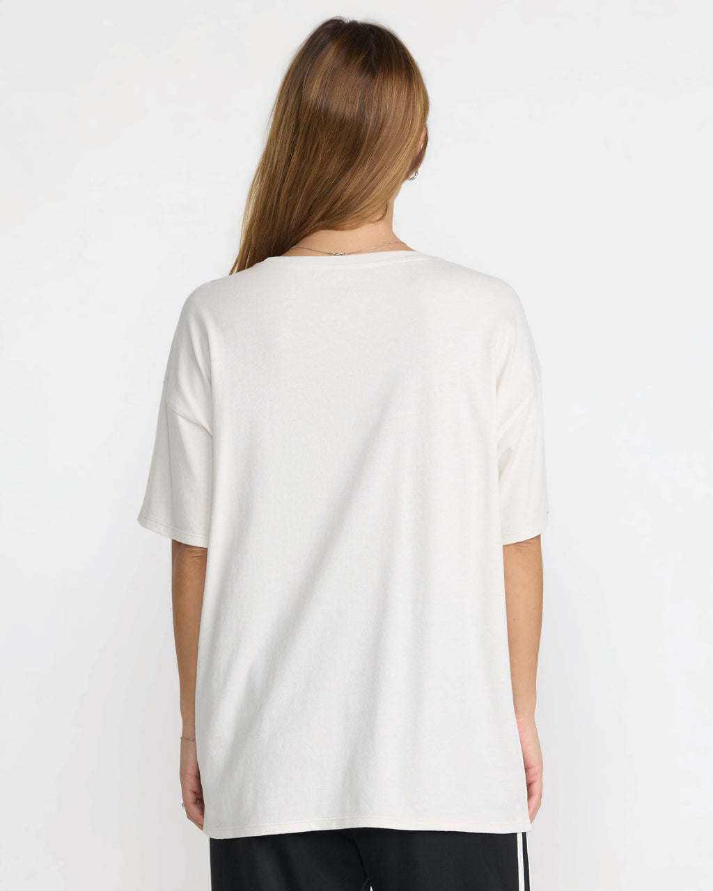 RVCA Visitor Oversized Tee Cloud back