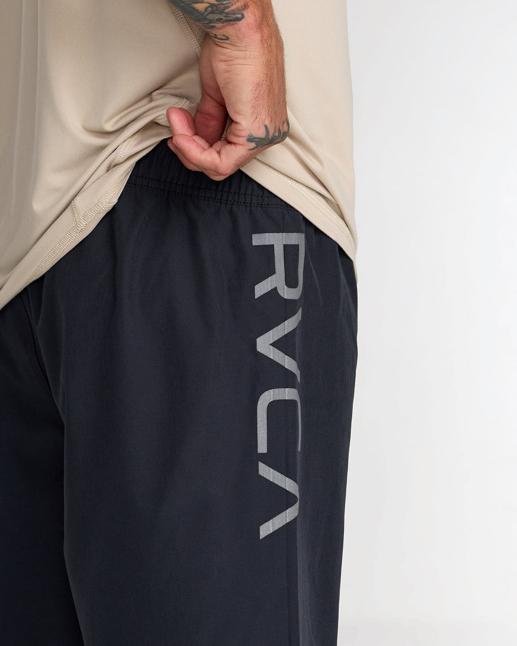 RVCA Scrapper II Short Black detail