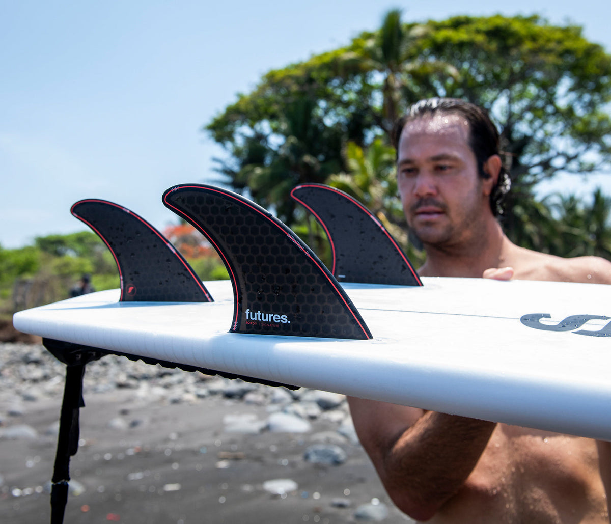 Futures Jordy Smith Large Honeycomb Thruster Fins Black/Red - SantoLoco Hawaii