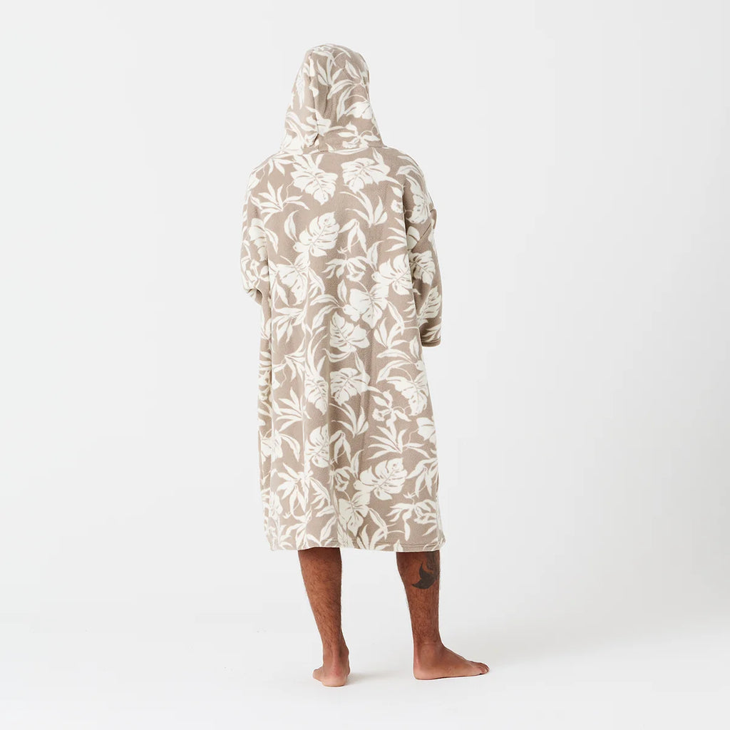 Slowtide Hauke Chilling Fleece Poncho White