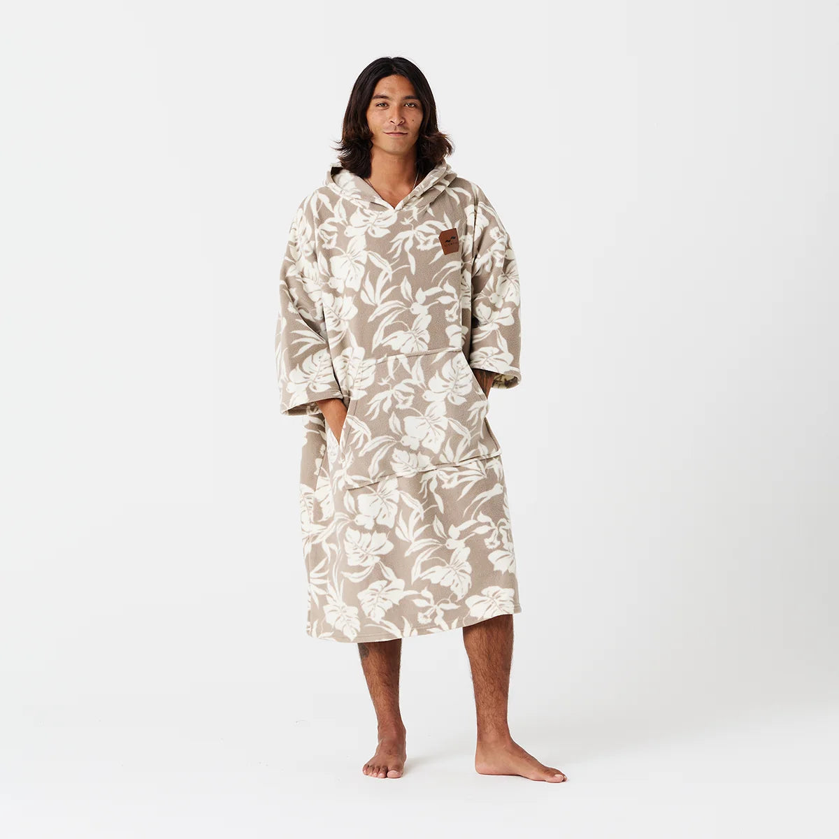 Slowtide Hauke Chilling Fleece Poncho White