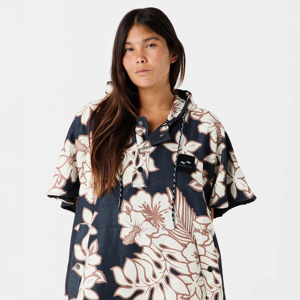 Slowtide Olinda Quick-Dry Poncho Black