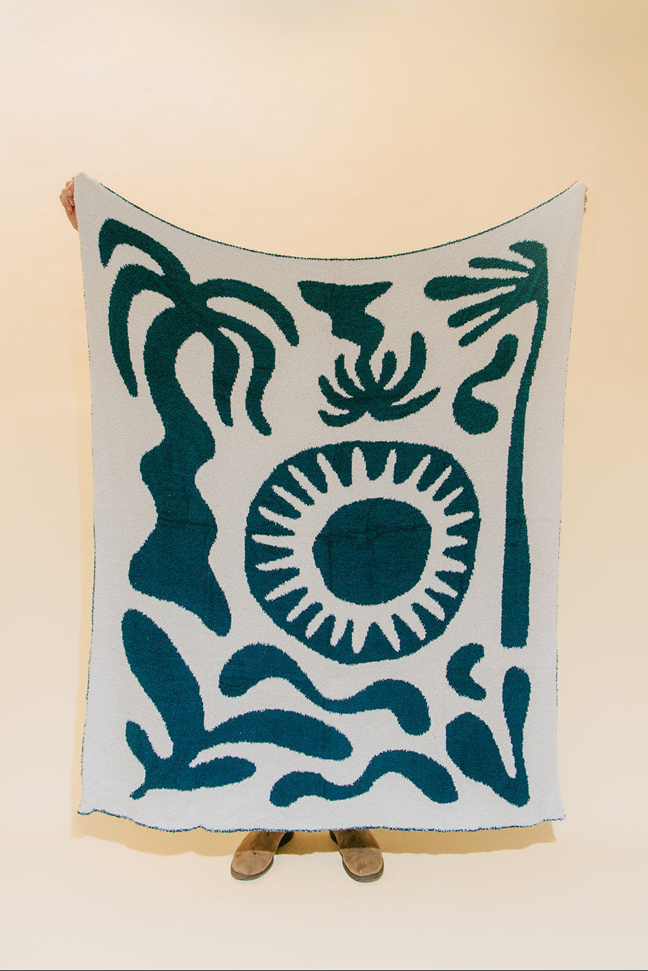 Sundream Paradise Plush Throw - Pacific Blue