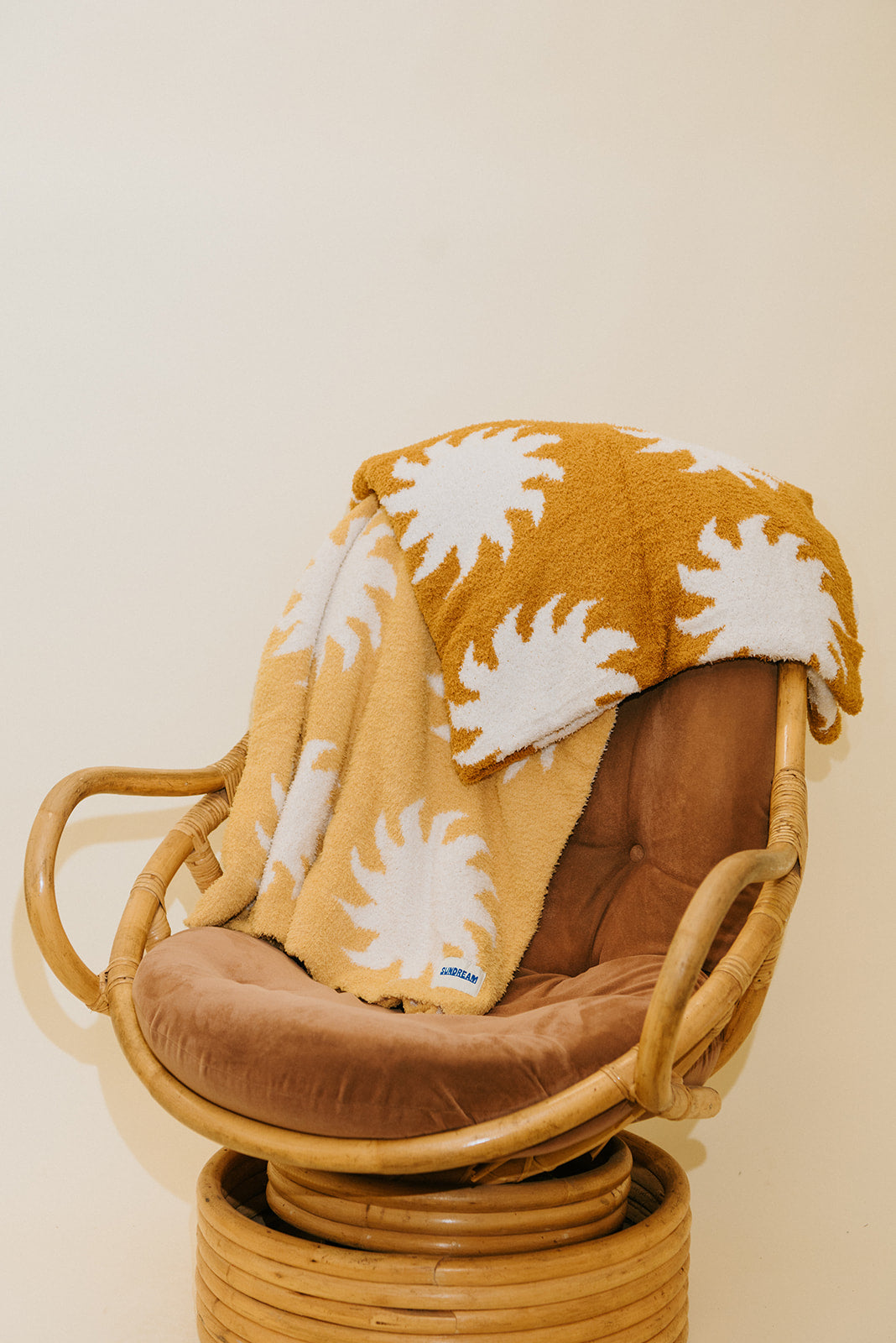 Sundream Sun Plush Throw - Buckhorn Brown