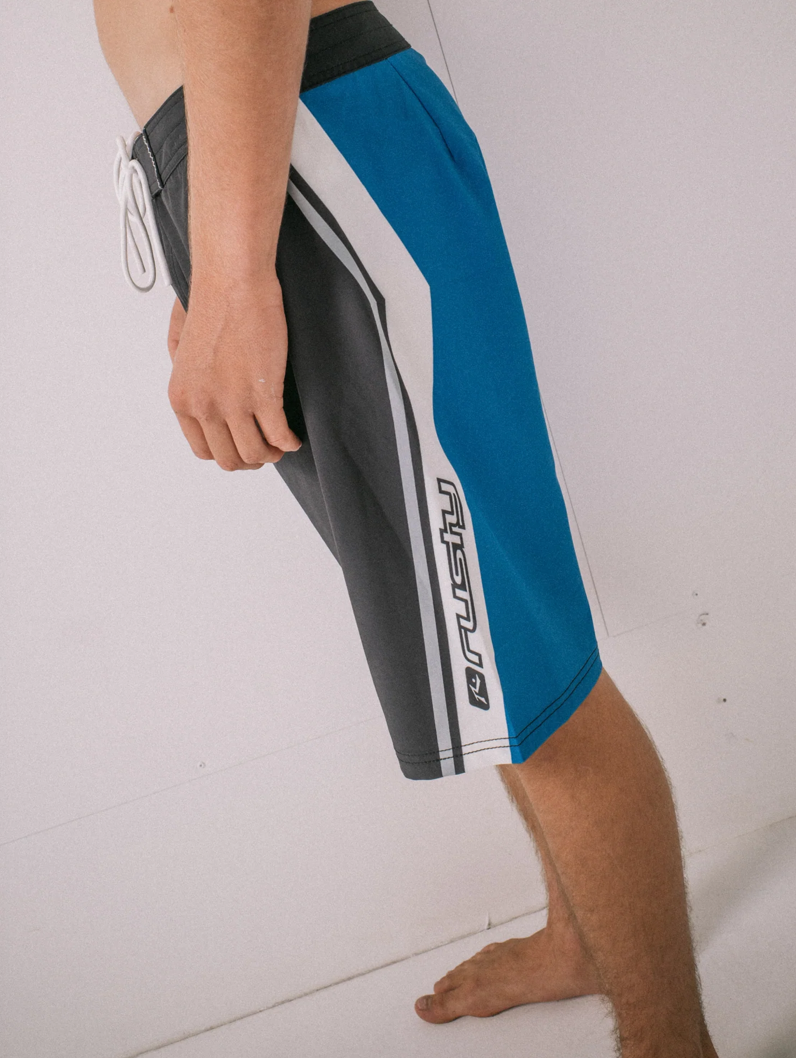 RUSTY SHIFTER FIXED WAIST BOARDSHORT