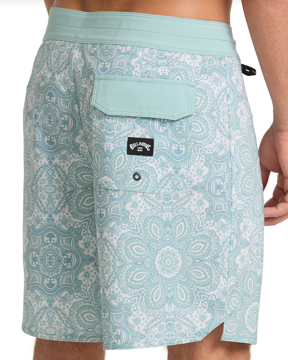 Billabong Good Times Pro 17 Boardshort Seaport