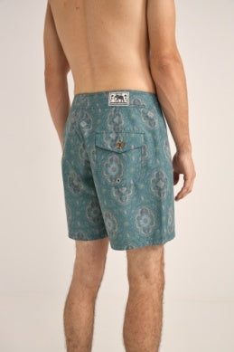 Rhythm Arlo Trunk VGR