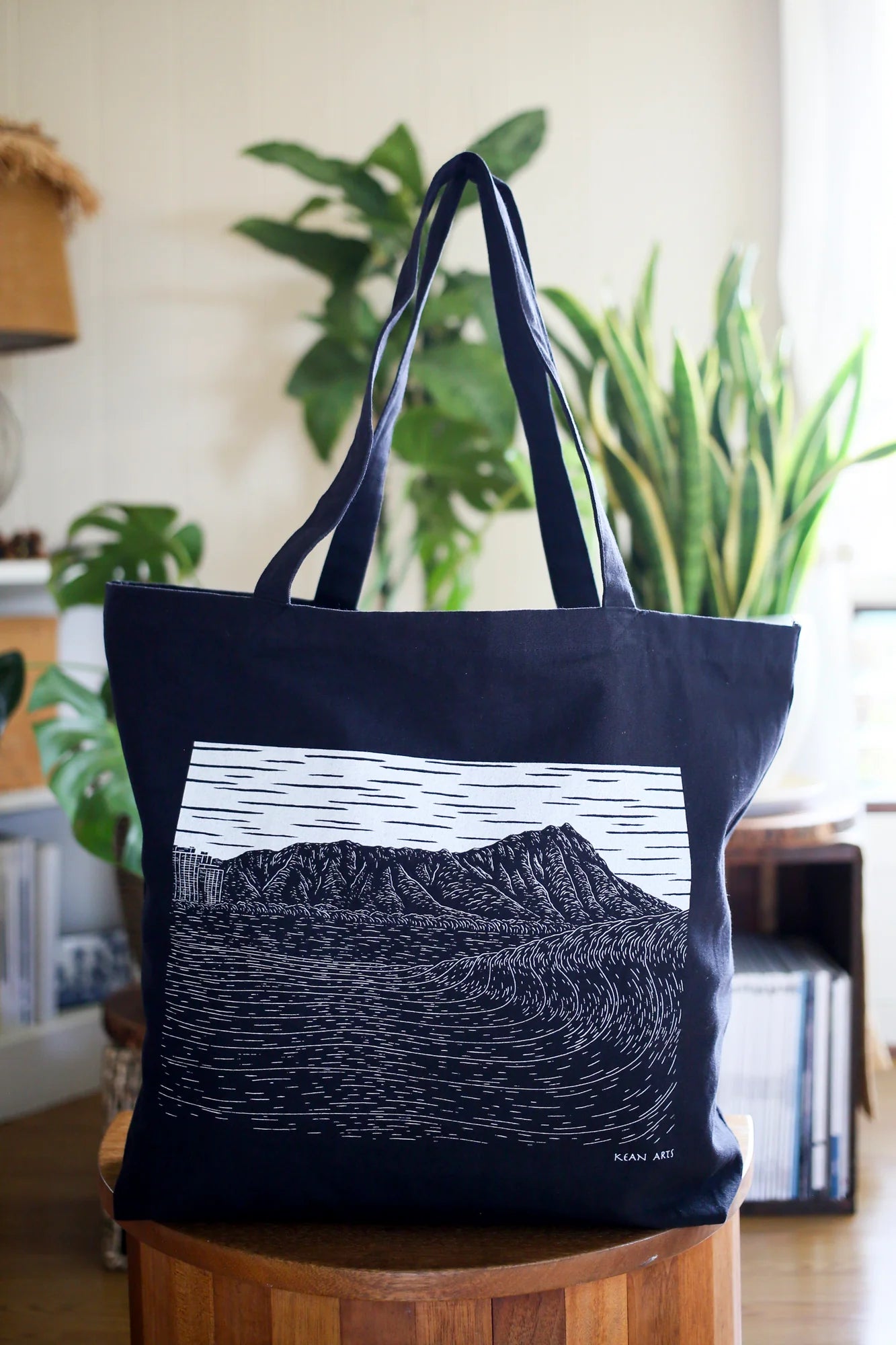 Kean Arts Inc. Le'ahi Tote Black
