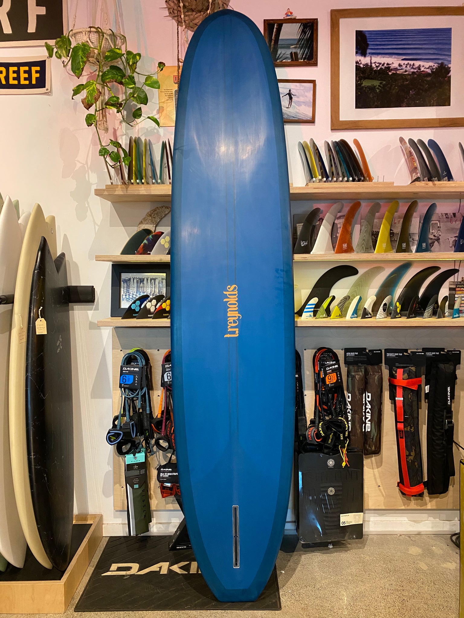 Travis reynolds deals surfboards