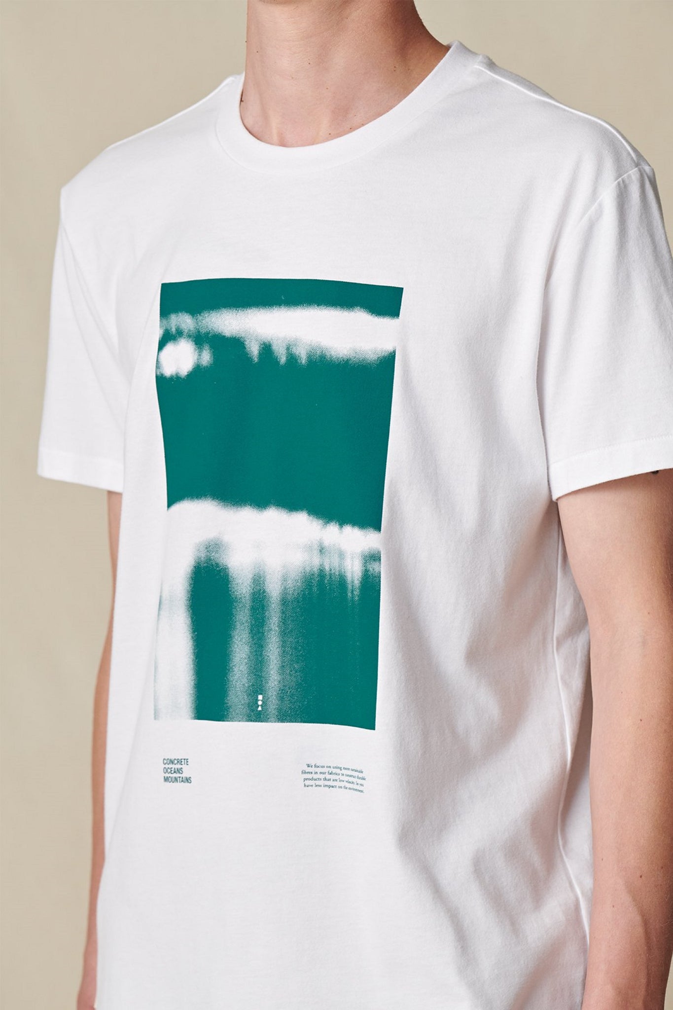 Globe Barrels Tee White