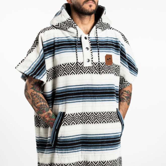 Slowtide The Digs Oso Changing Poncho White/Blue